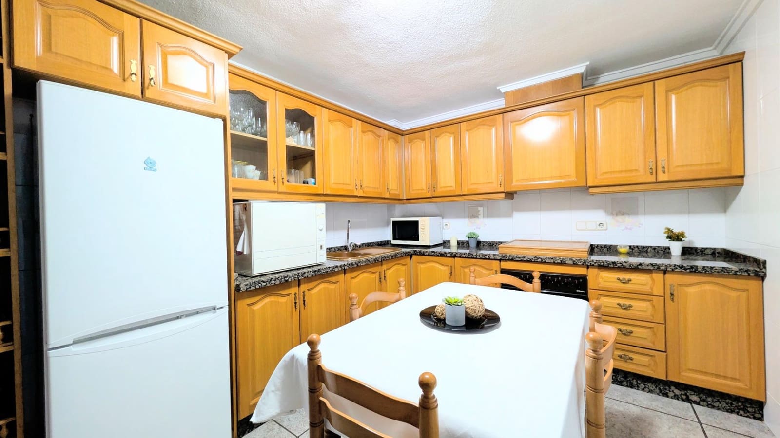 3 soveværelse Lejlighed til salg i Elche / Elx - € 128.000 (Ref: 9677989)