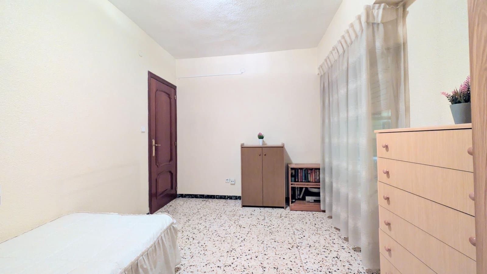 3 soveværelse Lejlighed til salg i Elche / Elx - € 128.000 (Ref: 9677989)