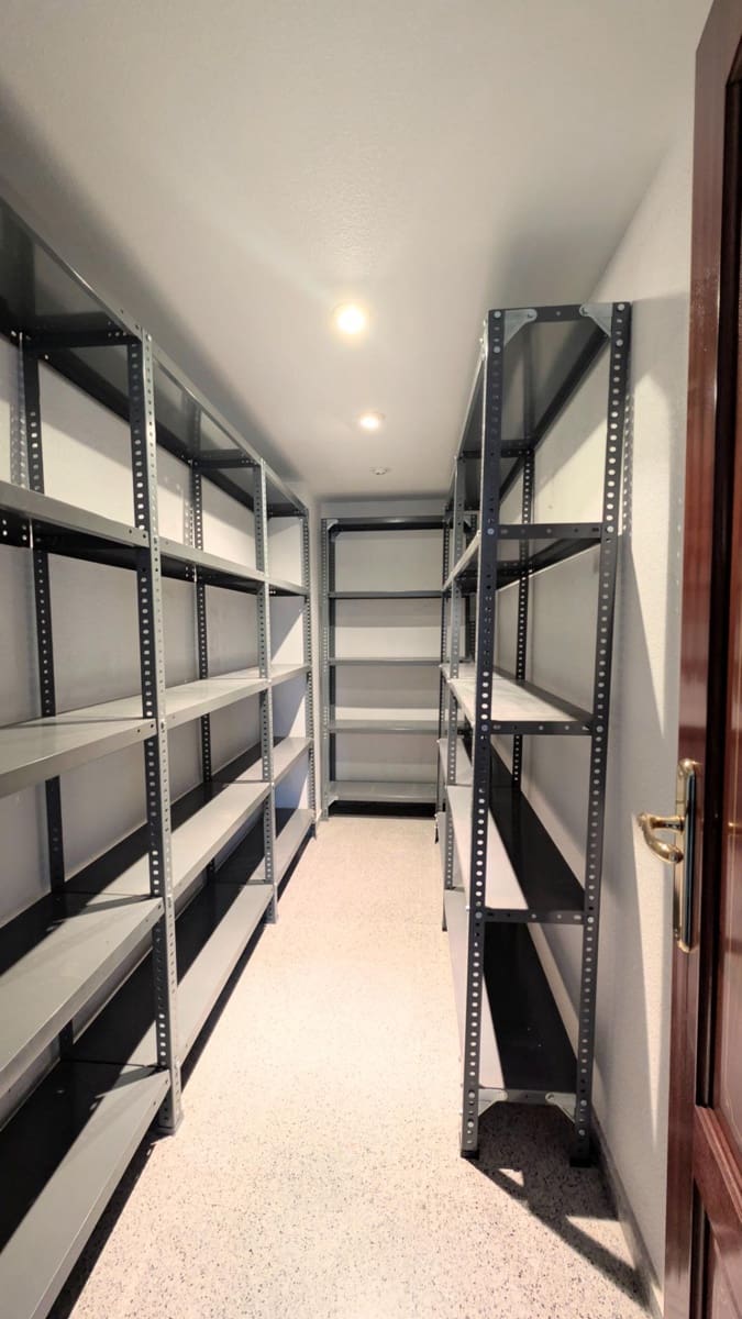 Oficina de 2 habitaciones en Elche / Elx en alquiler - 750 € (Ref: 9677991)