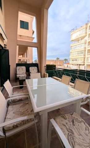 3 sypialnia Willa do wynajęcia w Santa Pola z basenem garażem - 2 500 € (Ref: 9677992)