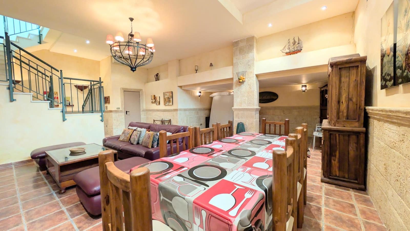 3 sypialnia Willa do wynajęcia w Santa Pola z basenem garażem - 2 500 € (Ref: 9677992)