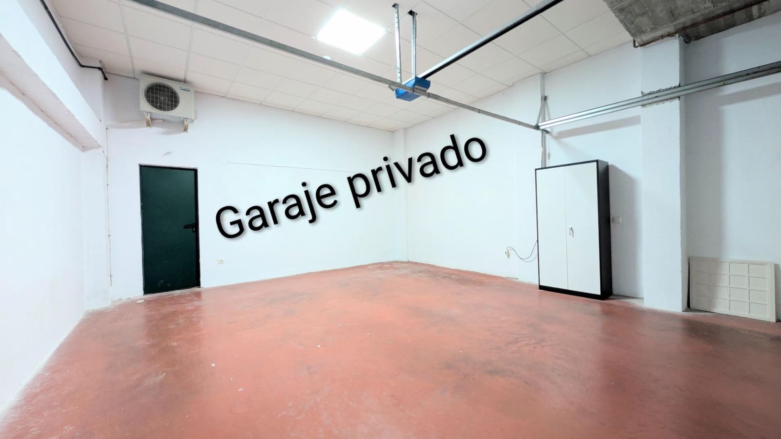 3 sypialnia Willa do wynajęcia w Santa Pola z basenem garażem - 2 500 € (Ref: 9677992)