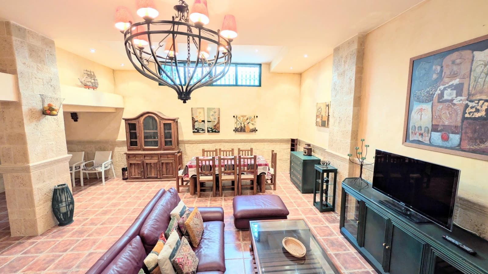 3 sypialnia Willa do wynajęcia w Santa Pola z basenem garażem - 2 500 € (Ref: 9677992)