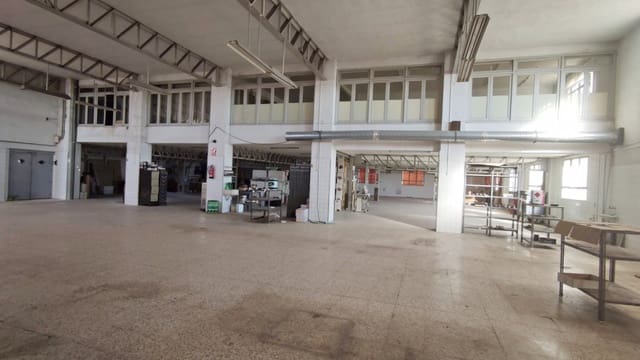 Firma/Unternehmen zu vermieten in Elche / Elx mit Garage - 3.000 € (Ref: 9677993)