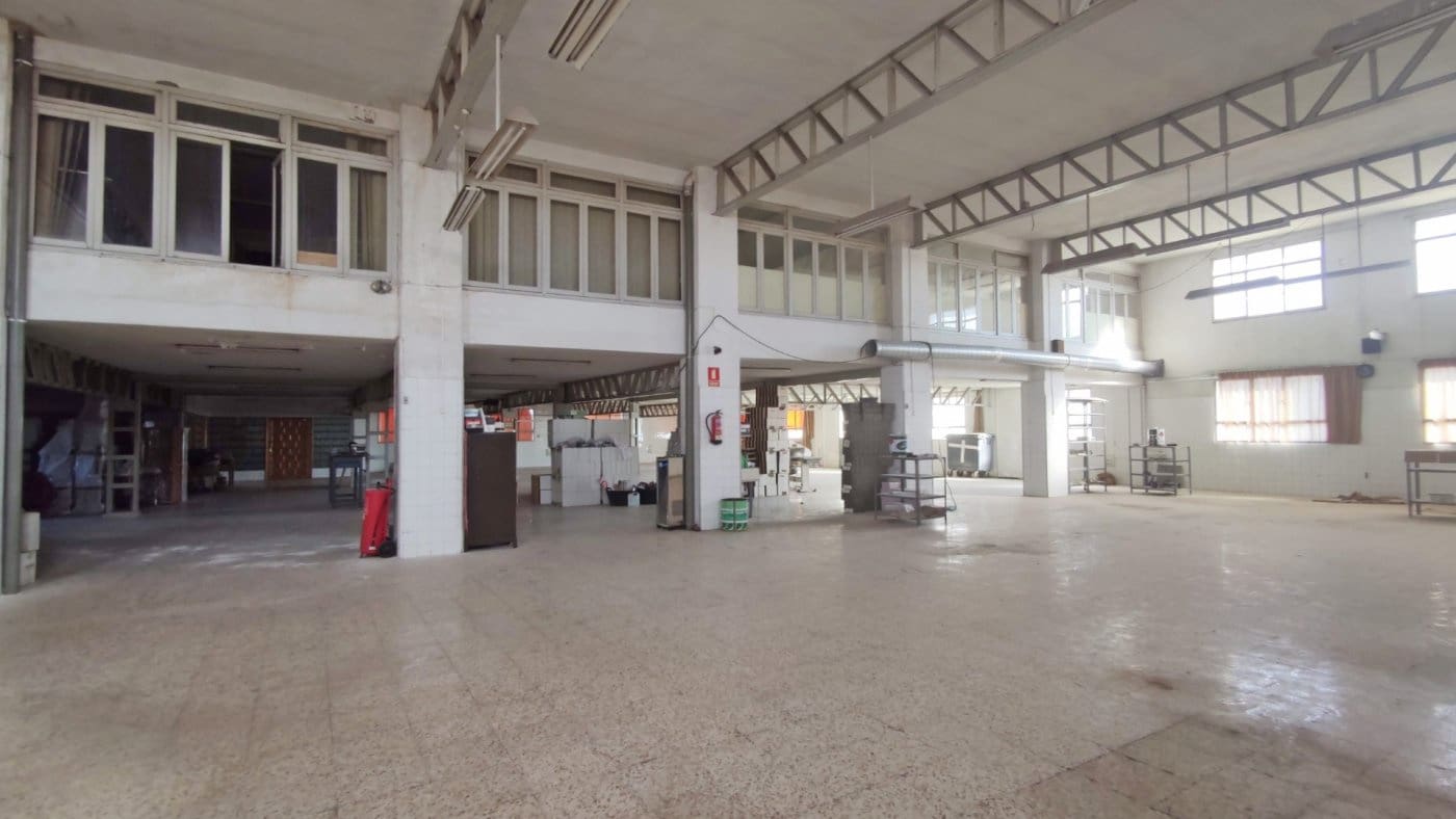 Firma/Unternehmen zu vermieten in Elche / Elx mit Garage - 3.000 € (Ref: 9677993)