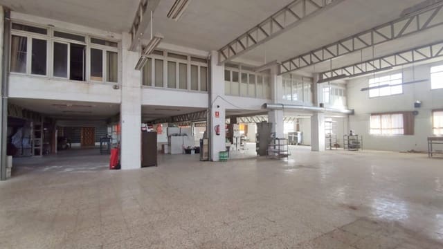 Firma/Unternehmen zu vermieten in Elche / Elx mit Garage - 3.000 € (Ref: 9677993)