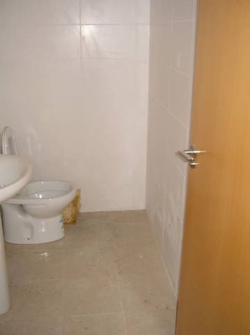 Gewerbe zu vermieten in Elche / Elx - 700 € (Ref: 9677994)