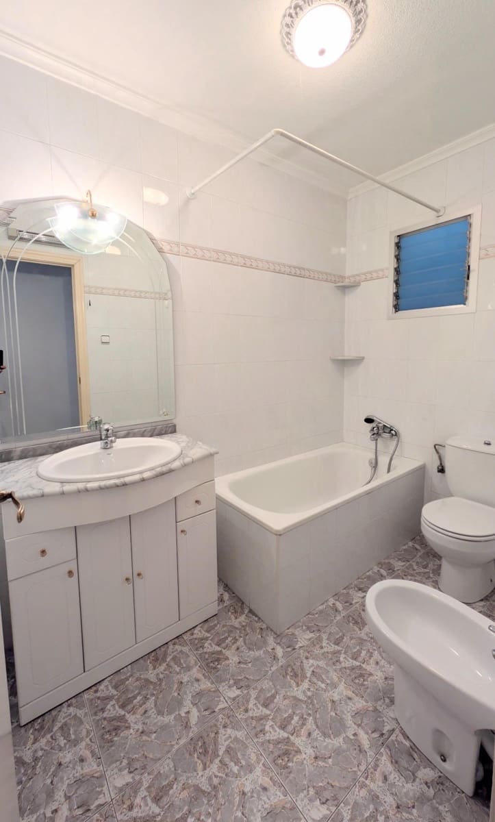 3 soveværelse Lejlighed til salg i Elche / Elx - € 143.000 (Ref: 9679848)