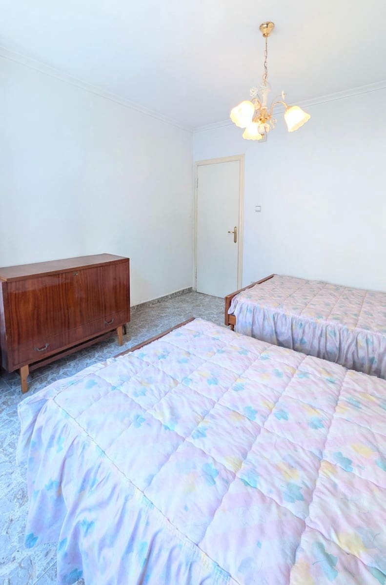 3 soveværelse Lejlighed til salg i Elche / Elx - € 143.000 (Ref: 9679848)