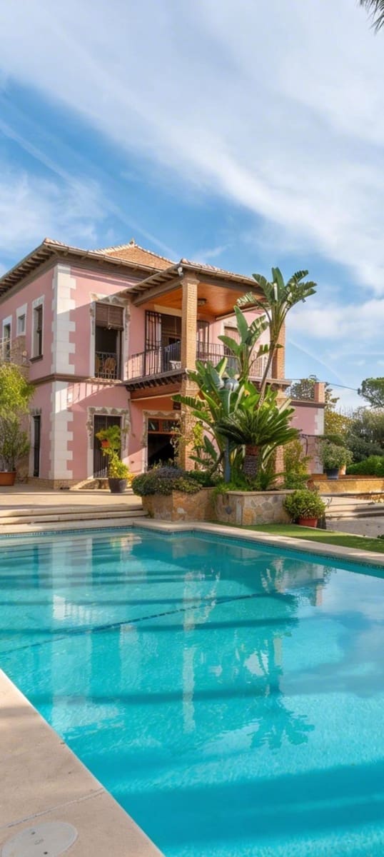 5 bedroom Villa for sale in Perleta with pool - € 1,100,000 (Ref: 9679850)