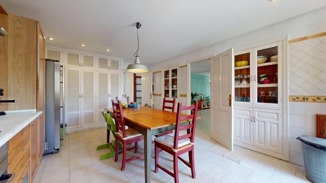 8 slaapkamer Villa te koop in Peña de las Águilas, Elche / Elx met zwembad - € 667.000 (Ref: 9679852)