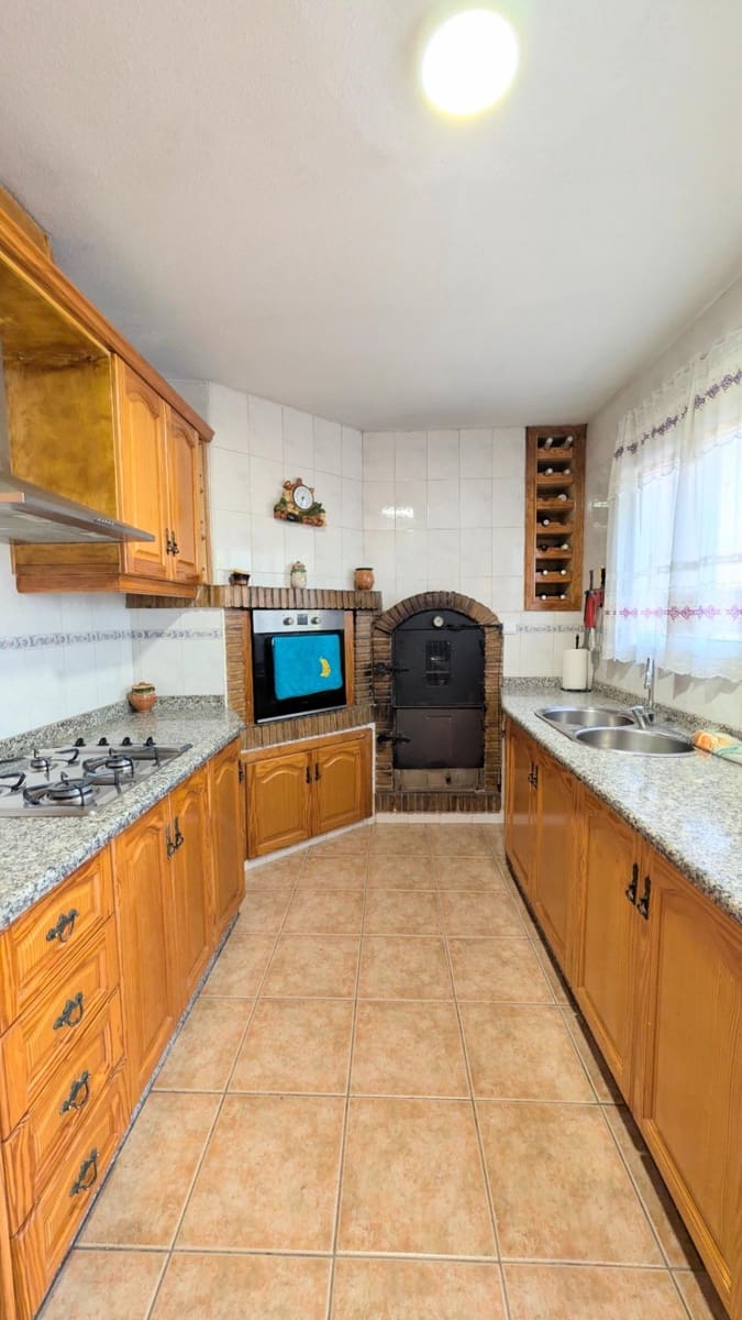 5 soverom Villa til salgs i Albatera med svømmebasseng garasje - € 299 000 (Ref: 9679854)