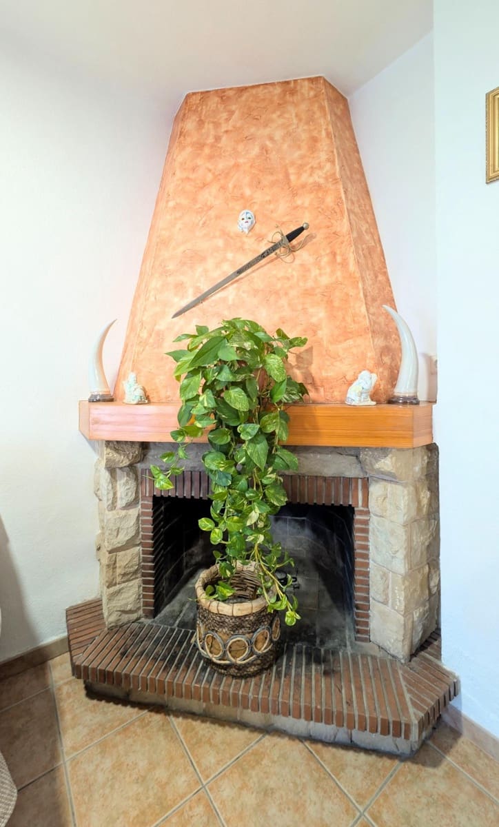 5 soverom Villa til salgs i Albatera med svømmebasseng garasje - € 299 000 (Ref: 9679854)