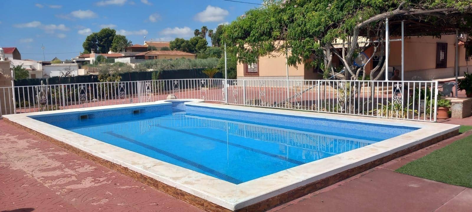 5 soverom Villa til salgs i Albatera med svømmebasseng garasje - € 299 000 (Ref: 9679854)