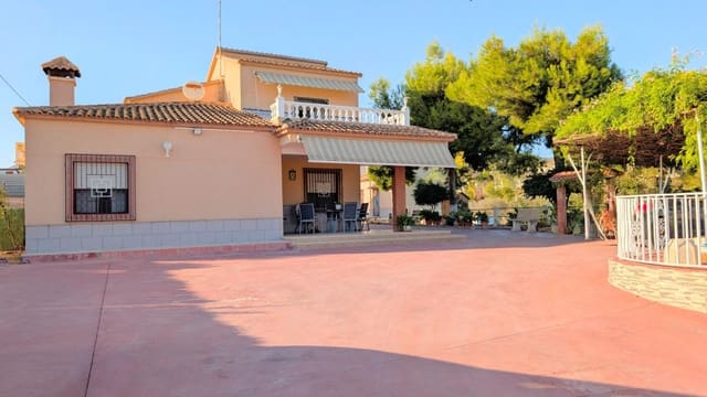 5 soverom Villa til salgs i Albatera med svømmebasseng garasje - € 299 000 (Ref: 9679854)