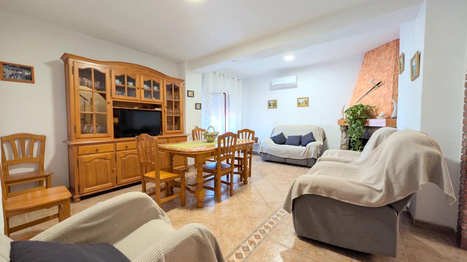 5 soverom Villa til salgs i Albatera med svømmebasseng garasje - € 299 000 (Ref: 9679854)