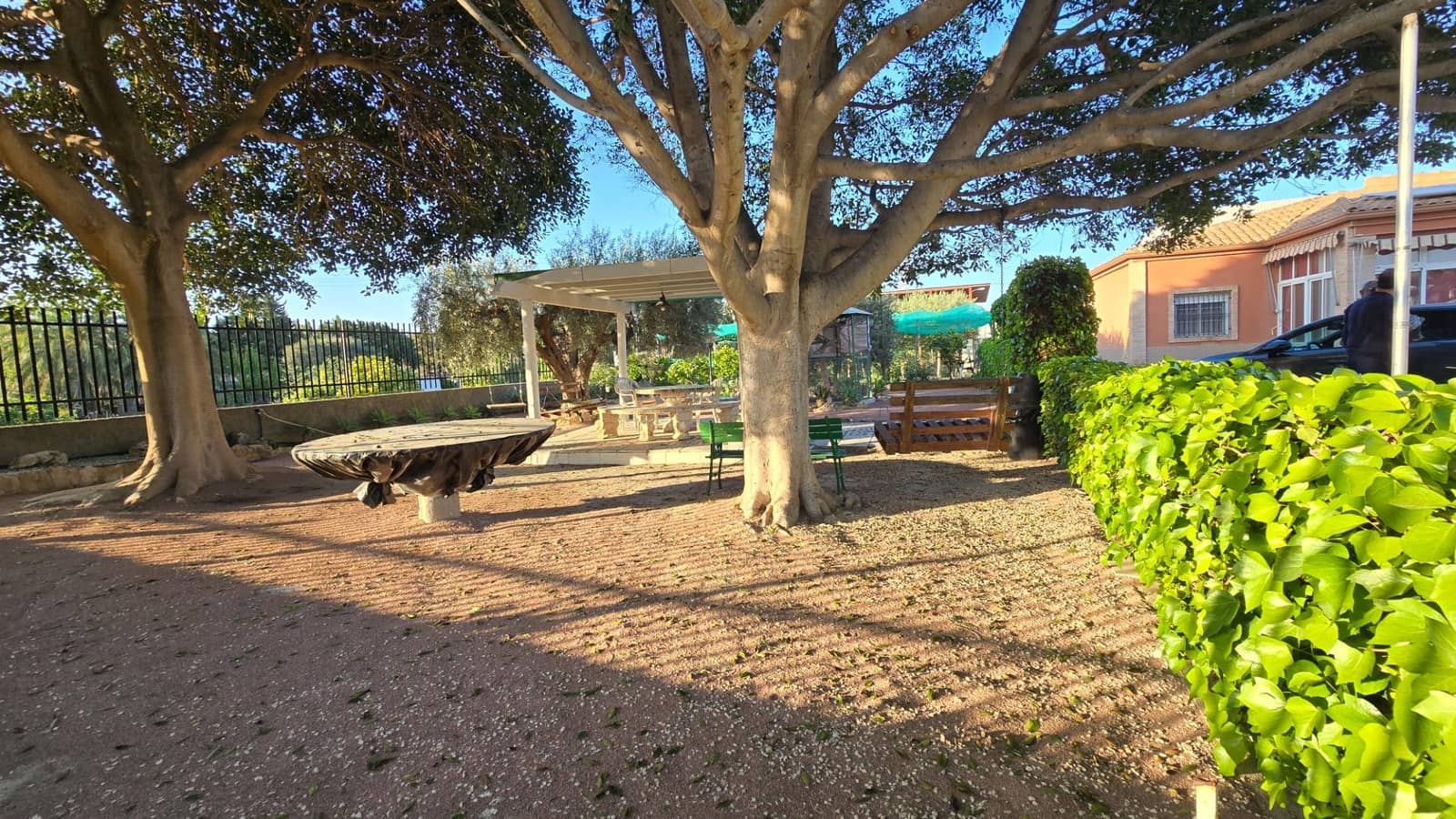 Chalet de 3 habitaciones en Elche / Elx en venta con piscina - 339.000 € (Ref: 9679855)