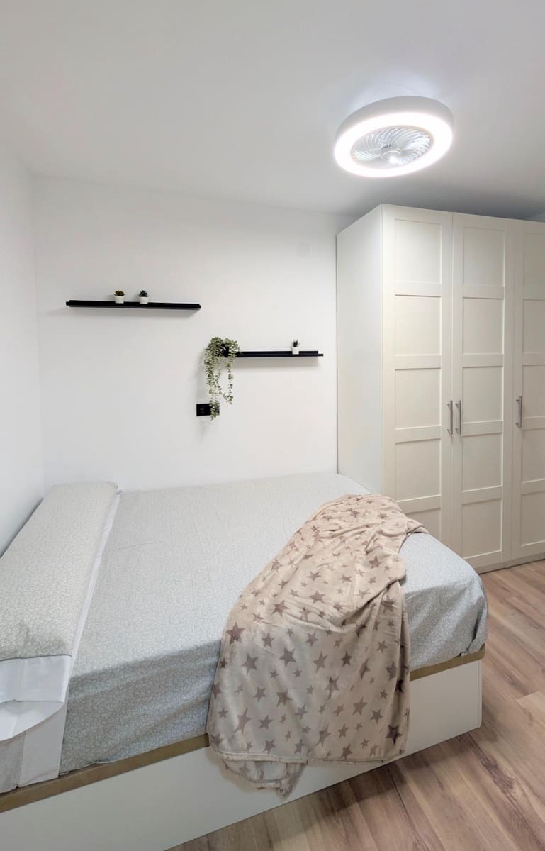 5 bedroom Apartment for rent in Elche / Elx - € 390 (Ref: 9695340)