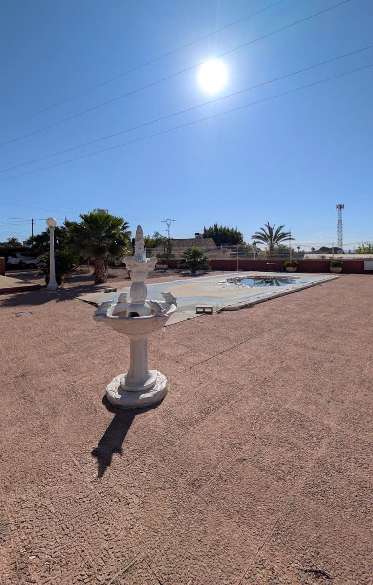 Chalet de 5 habitaciones en Elche / Elx en venta con piscina garaje - 455.000 € (Ref: 9701625)