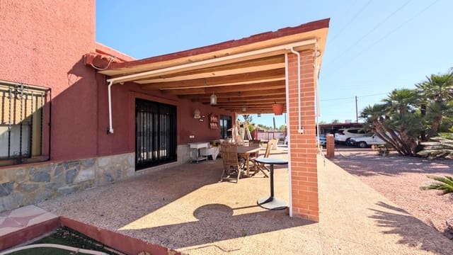 Chalet de 5 habitaciones en Elche / Elx en venta con piscina garaje - 455.000 € (Ref: 9701625)