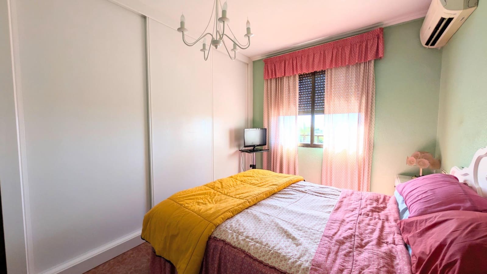 Chalet de 5 habitaciones en Elche / Elx en venta con piscina garaje - 455.000 € (Ref: 9701625)