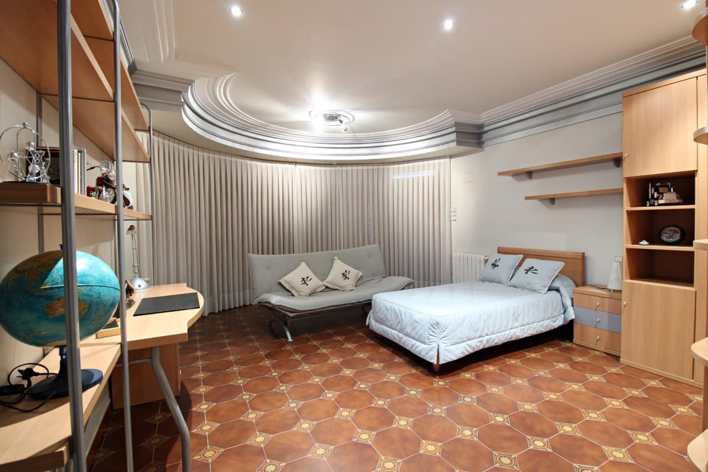 8 Zimmer Villa zu verkaufen in Elche / Elx mit Garage - 840.000 € (Ref: 9735582)