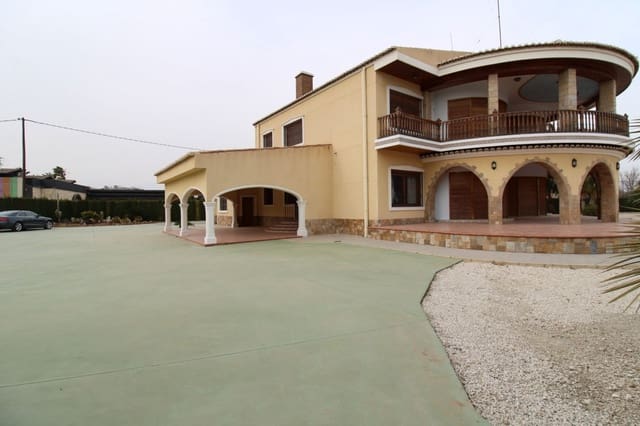 8 Zimmer Villa zu verkaufen in Alzabares, Elche / Elx mit Garage - 840.000 € (Ref: 9735582)