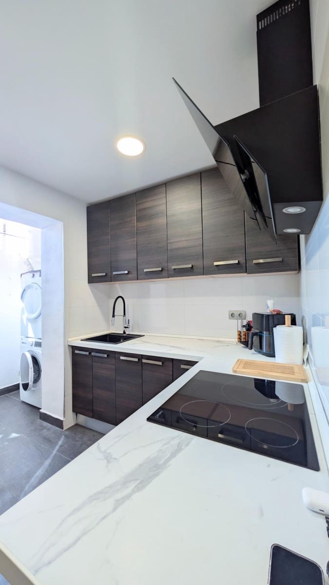 3 bedroom Flat for sale in Elche / Elx - € 159,000 (Ref: 9741738)