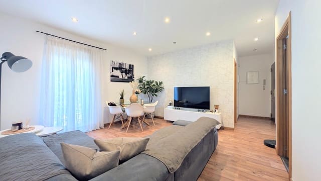 Piso de 3 habitaciones en Elche / Elx en venta - 159.000 € (Ref: 9741738)