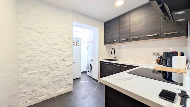 Piso de 3 habitaciones en Elche / Elx en venta - 159.000 € (Ref: 9741738)