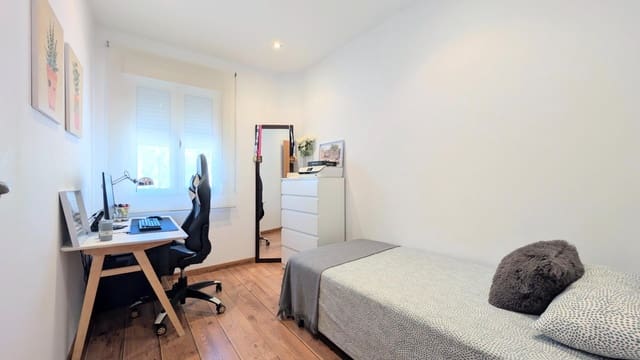 Piso de 3 habitaciones en Elche / Elx en venta - 159.000 € (Ref: 9741738)