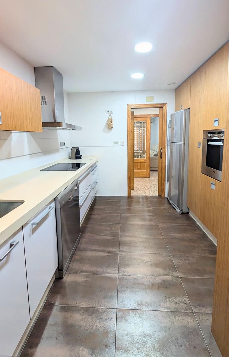 3 soveværelse Lejlighed til salg i Elche / Elx - € 180.000 (Ref: 9761980)