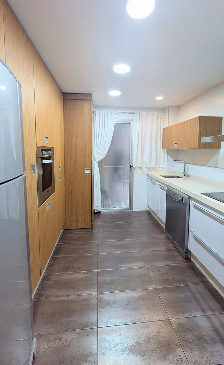 3 soveværelse Lejlighed til salg i Elche / Elx - € 180.000 (Ref: 9761980)