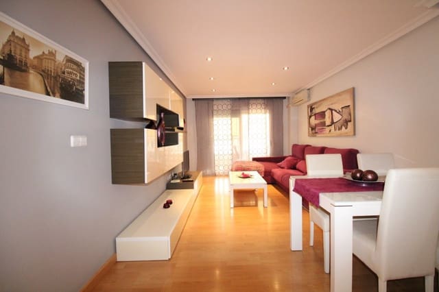 3 slaapkamer Flat te huur in Elche / Elx met garage - € 900 (Ref: 9807954)