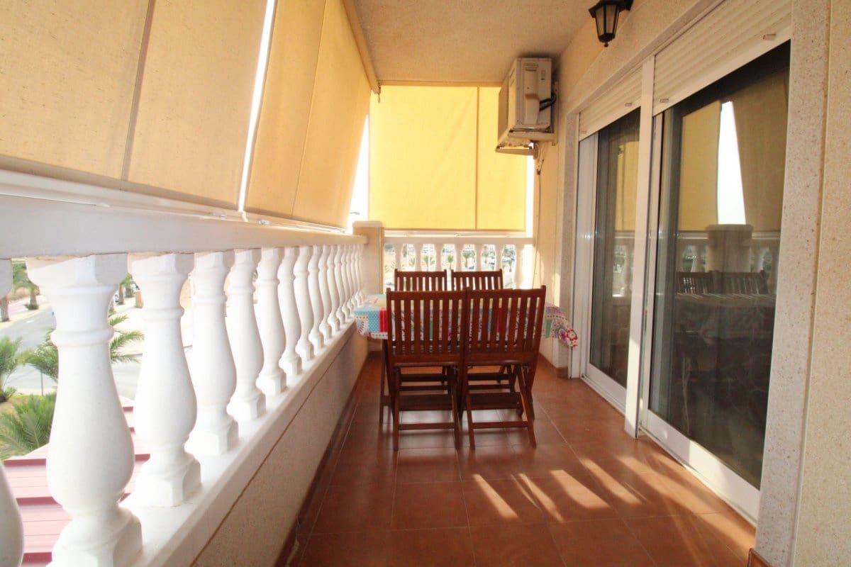 3 slaapkamer Flat te huur in Elche / Elx met garage - € 900 (Ref: 9807954)