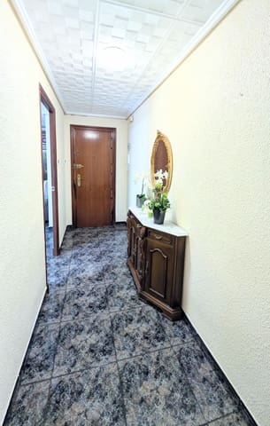 Piso de 3 habitaciones en Elche / Elx en venta - 165.000 € (Ref: 9811578)