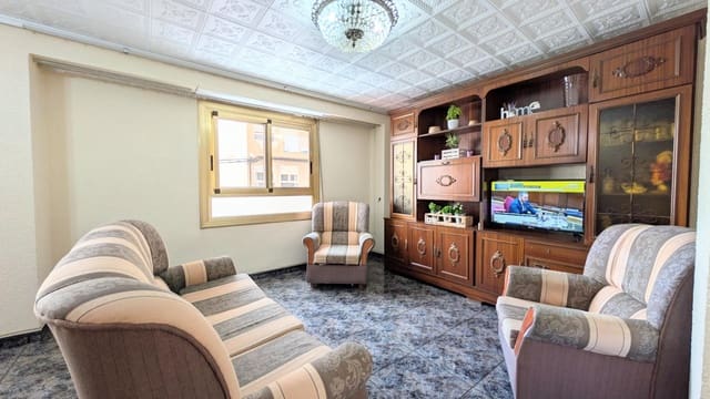 Piso de 3 habitaciones en Elche / Elx en venta - 165.000 € (Ref: 9811578)