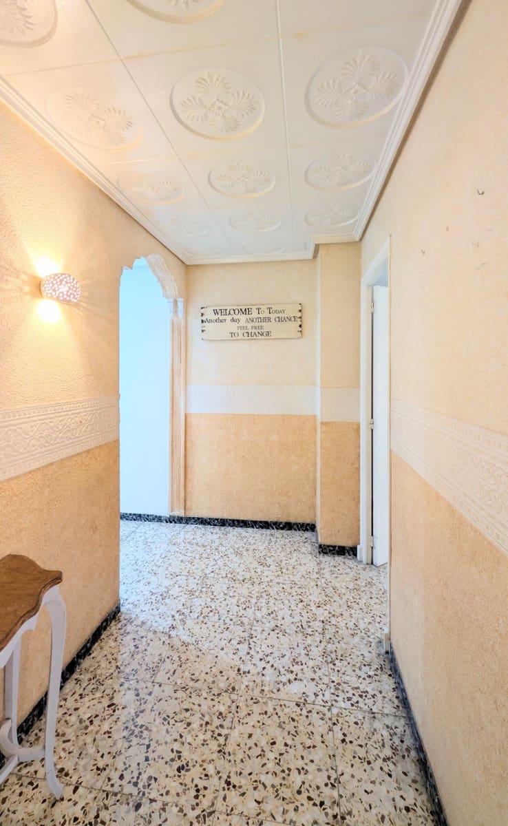 4 slaapkamer Flat te koop in Elche / Elx - € 185.000 (Ref: 9831359)