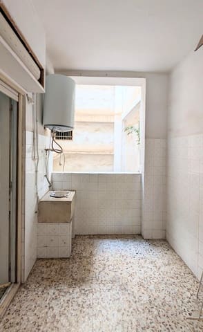 4 slaapkamer Flat te koop in Centro, Elche / Elx - € 185.000 (Ref: 9831359)