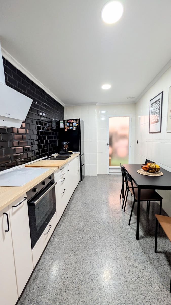 3 soverom Leilighet til salgs i Elche / Elx med garasje - € 175 000 (Ref: 9831360)