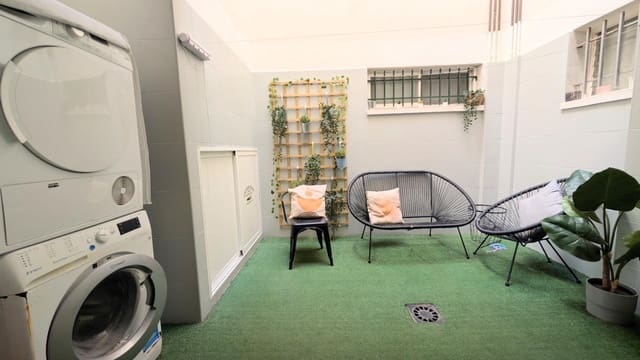 3 soveværelse Lejlighed til salg i Elche / Elx med garage - € 175.000 (Ref: 9831360)