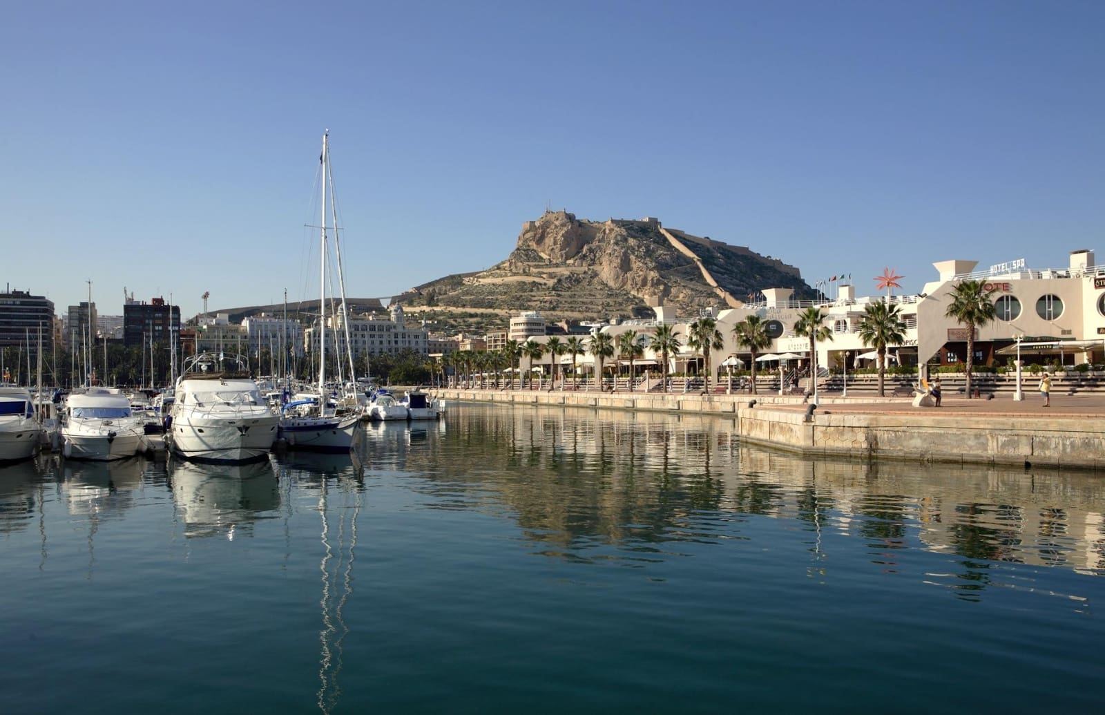 3 soverom Penthouse til salgs i Torrevieja med svømmebasseng - € 540 000 (Ref: 9851759)