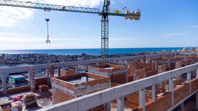3 soverom Penthouse til salgs i Torreblanca, Torrevieja med svømmebasseng - € 540 000 (Ref: 9851759)