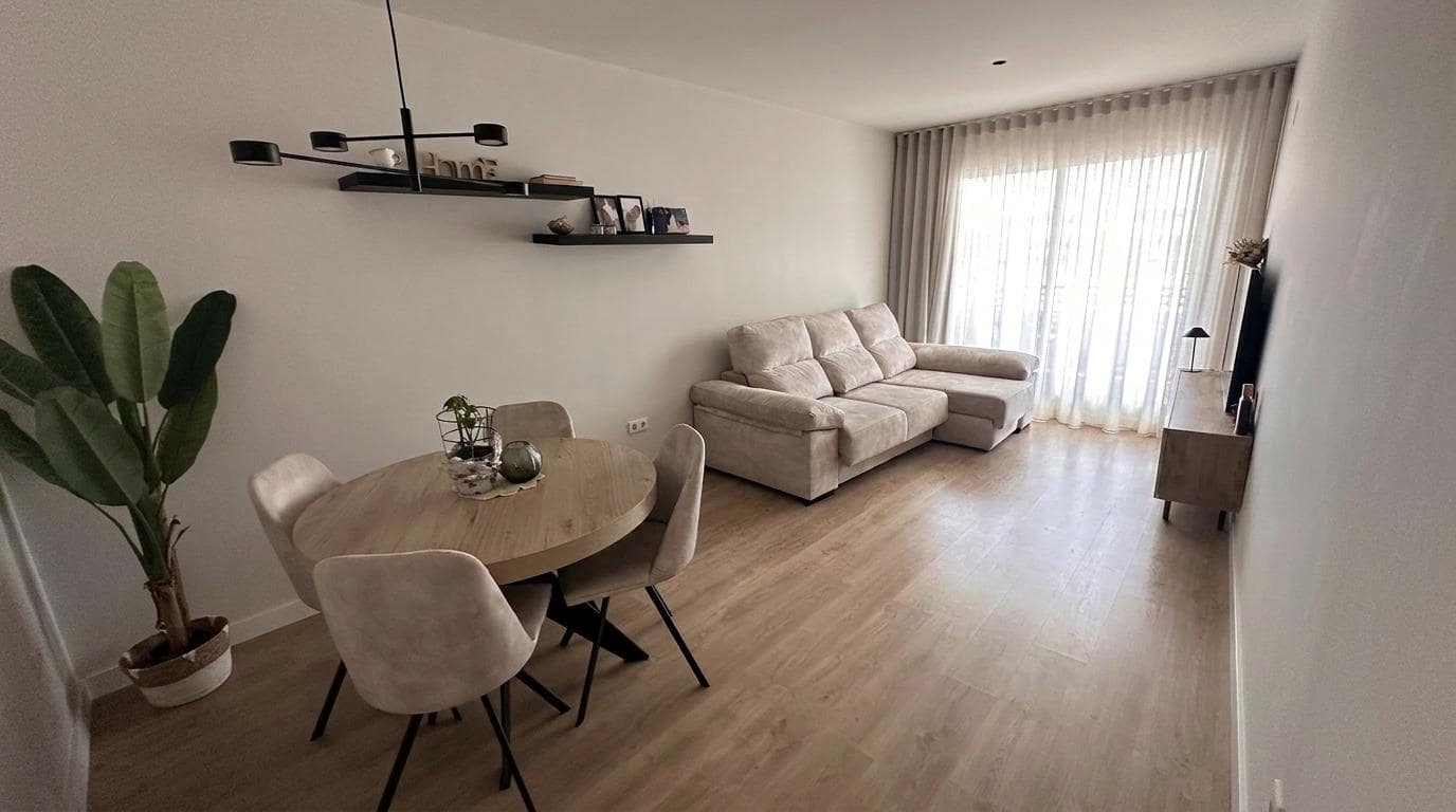 2 slaapkamer Flat te koop in Monforte del Cid met zwembad garage - € 219.999 (Ref: 9876429)