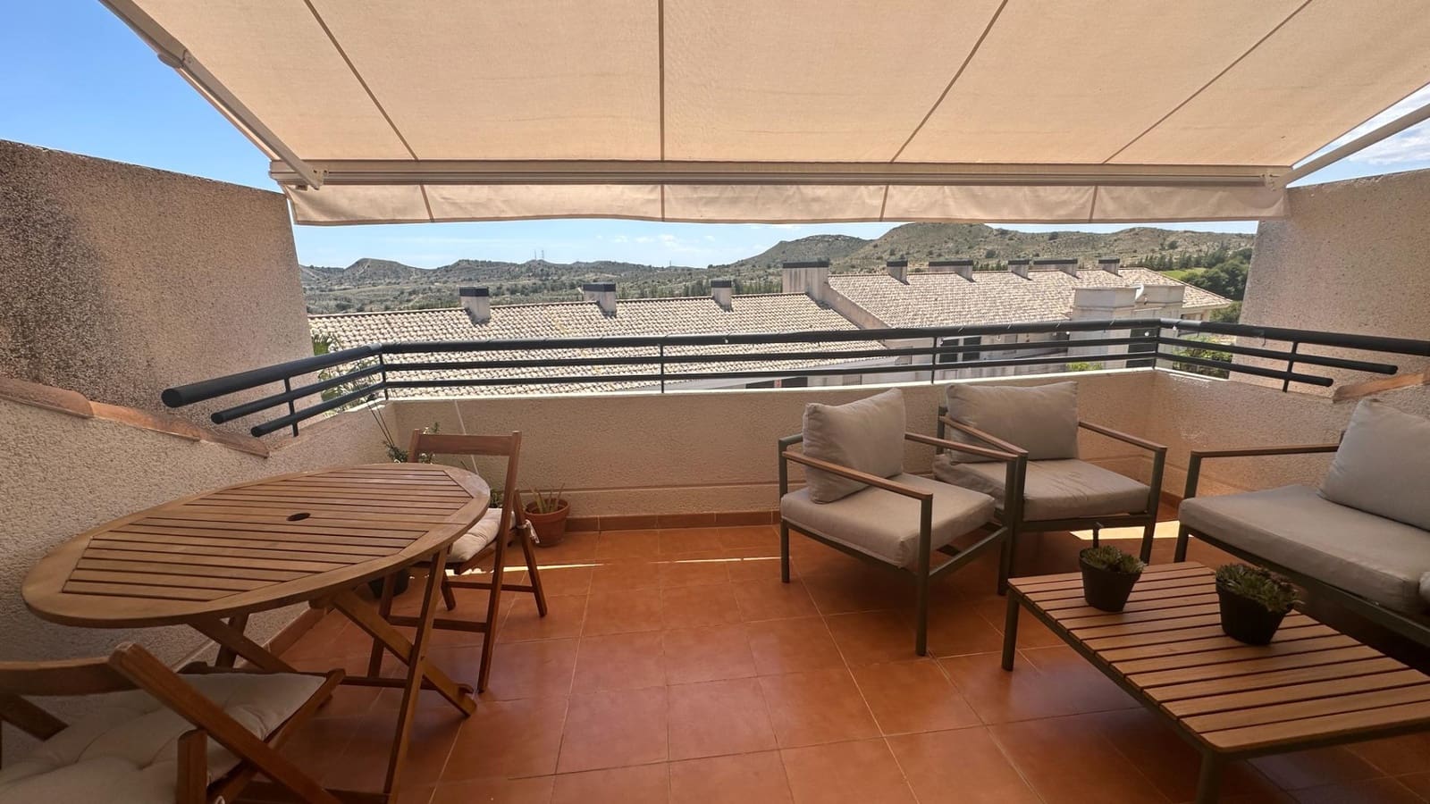 2 slaapkamer Flat te koop in Monforte del Cid met zwembad garage - € 219.999 (Ref: 9876429)