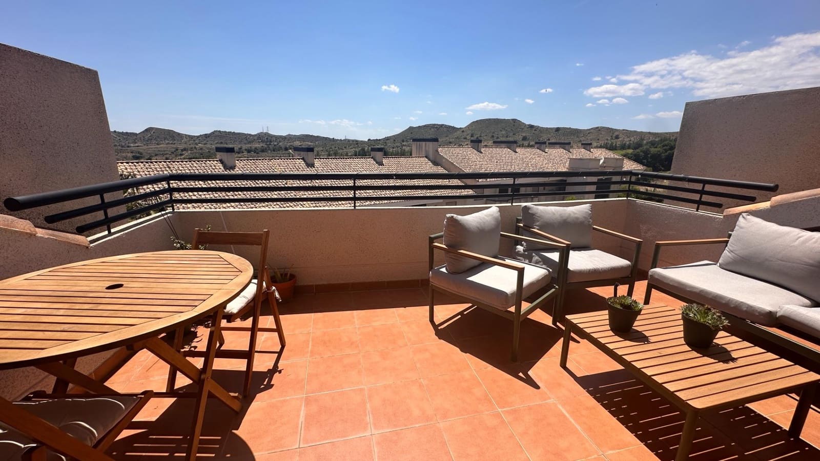 2 slaapkamer Flat te koop in Monforte del Cid met zwembad garage - € 219.999 (Ref: 9876429)