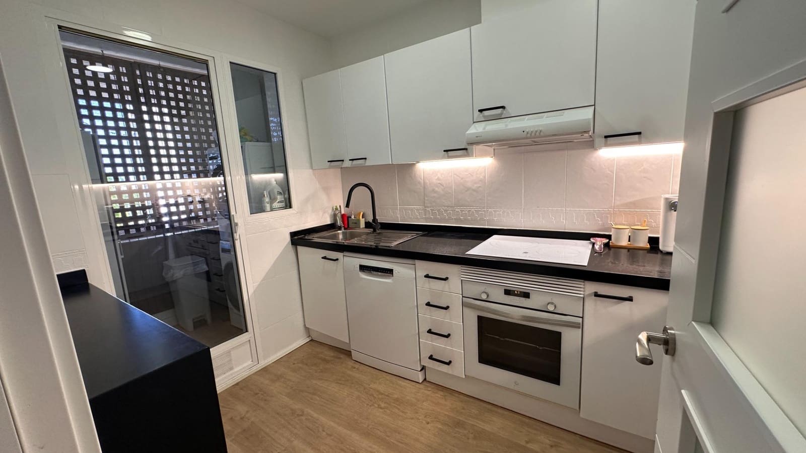 2 slaapkamer Flat te koop in Monforte del Cid met zwembad garage - € 219.999 (Ref: 9876429)