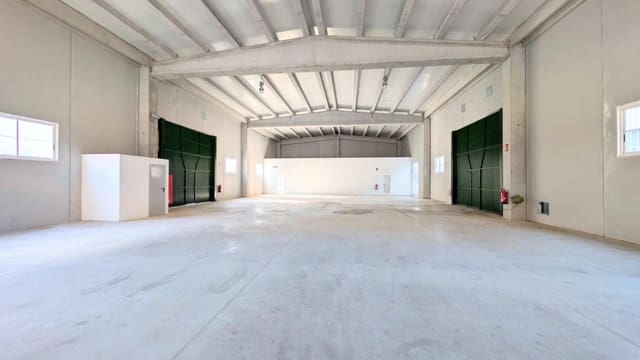 Virksomhed til salg i Crevillente / Crevillent med garage - € 546.000 (Ref: 9878854)