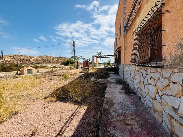 6 sypialnia Willa na sprzedaż w Miasto Alicante / Alacant z basenem - 640 000 € (Ref: 9878855)