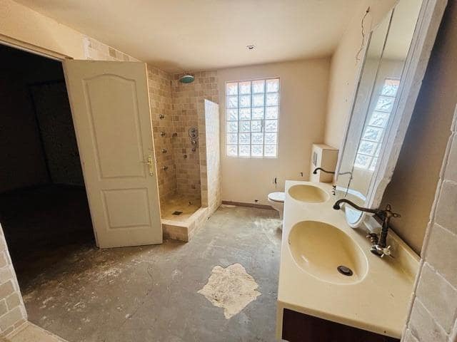 6 sypialnia Willa na sprzedaż w Miasto Alicante / Alacant z basenem - 640 000 € (Ref: 9878855)